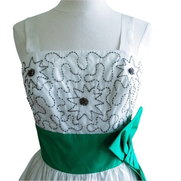 1950s‎ Unlabeled Matte Satin Prom/Party Dress - Picture 2 of 8